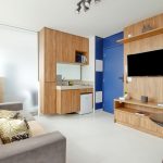 173 (10)